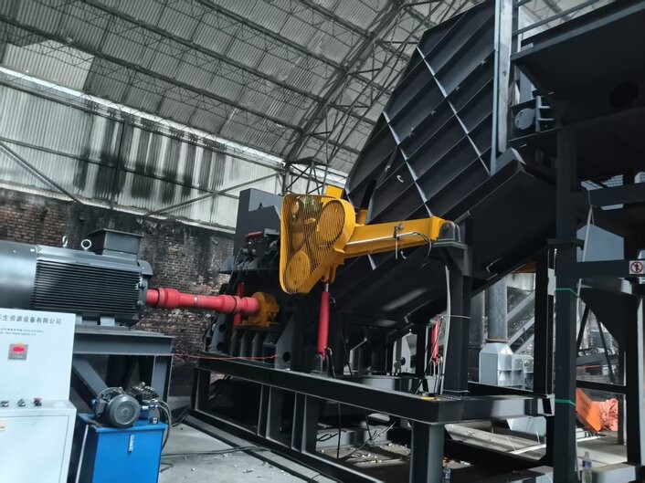 恭賀李老板平地起高樓，破碎?分選線完成安裝，靜待佳音。