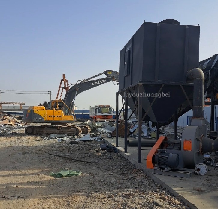 祝甘肅地區(qū)破碎機(jī)開(kāi)機(jī)大吉！祝老板財(cái)源滾滾，財(cái)從四面八方來(lái)。