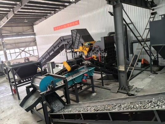 創(chuàng)新技術和全新智能軟件驅(qū)動，精準挑除輕物質(zhì)和金屬雜質(zhì)