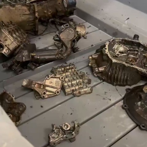 新款 315 型破碎機(jī)｜強(qiáng)力破碎發(fā)動(dòng)機(jī)廢料，高效處理更省心！